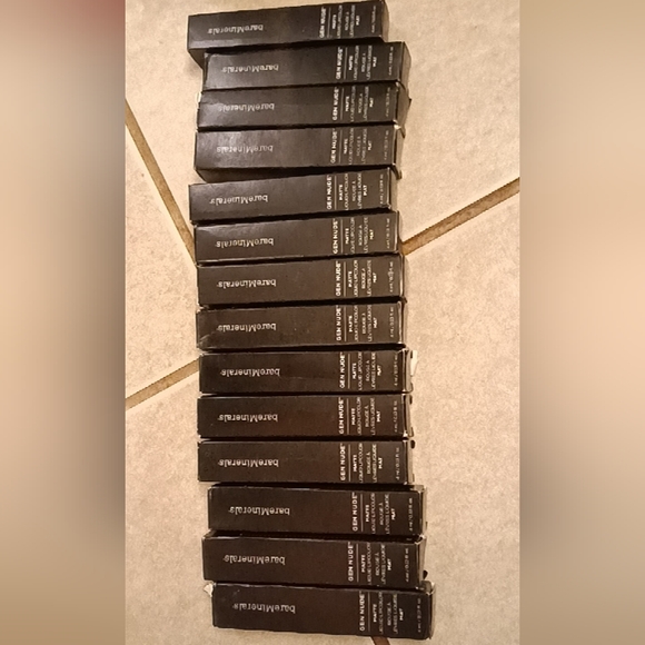 Bare Minerals - Picture 2 of 3